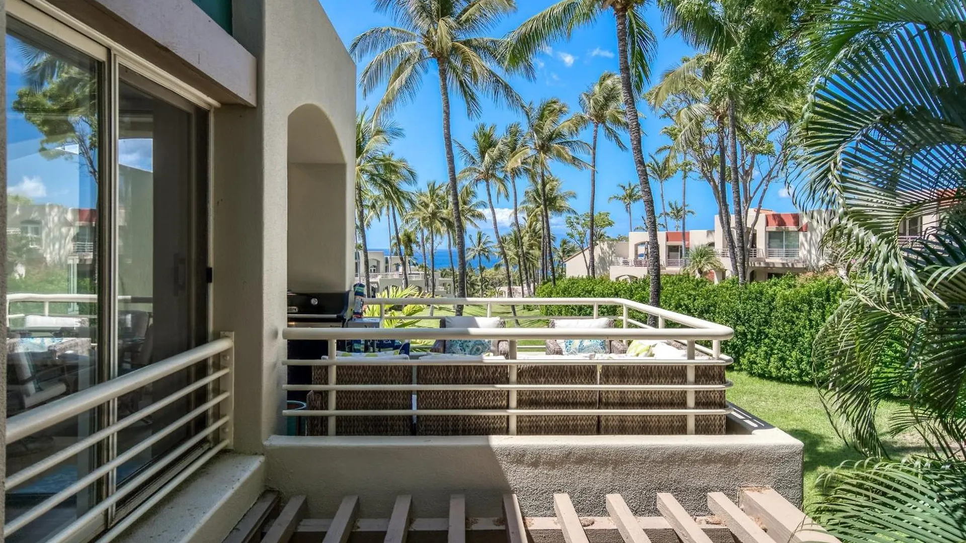 Palms At Wailea Two Bedrooms - Ocean View By Coldwell Banker Island Vacations Apartment